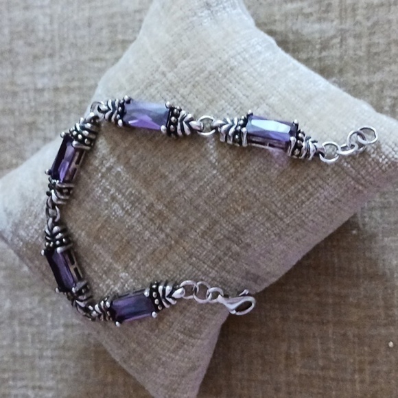 Silver Tone Glass Amethyst Bracelet - Picture 8 of 8